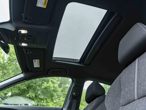 Used 2025 Honda Accord Sport image 35