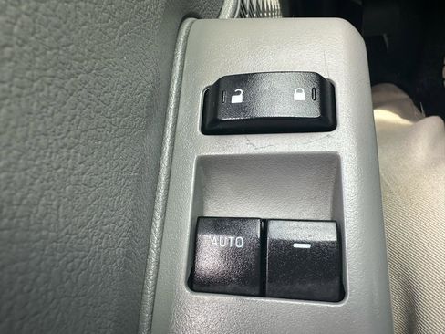 Used 2022 Ford E-350 and Econoline 350 Super Duty RWD image 13