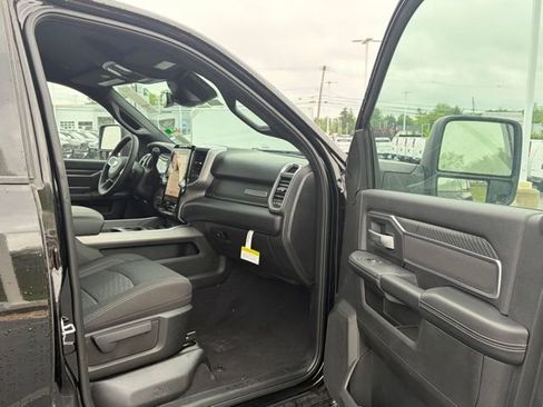 New 2026 RAM 2500 Big Horn AWD/4WD image 28