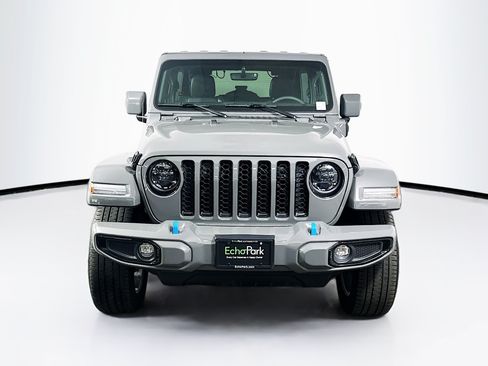 Used 2023 Jeep Wrangler Unlimited Sahara AWD/4WD image 2