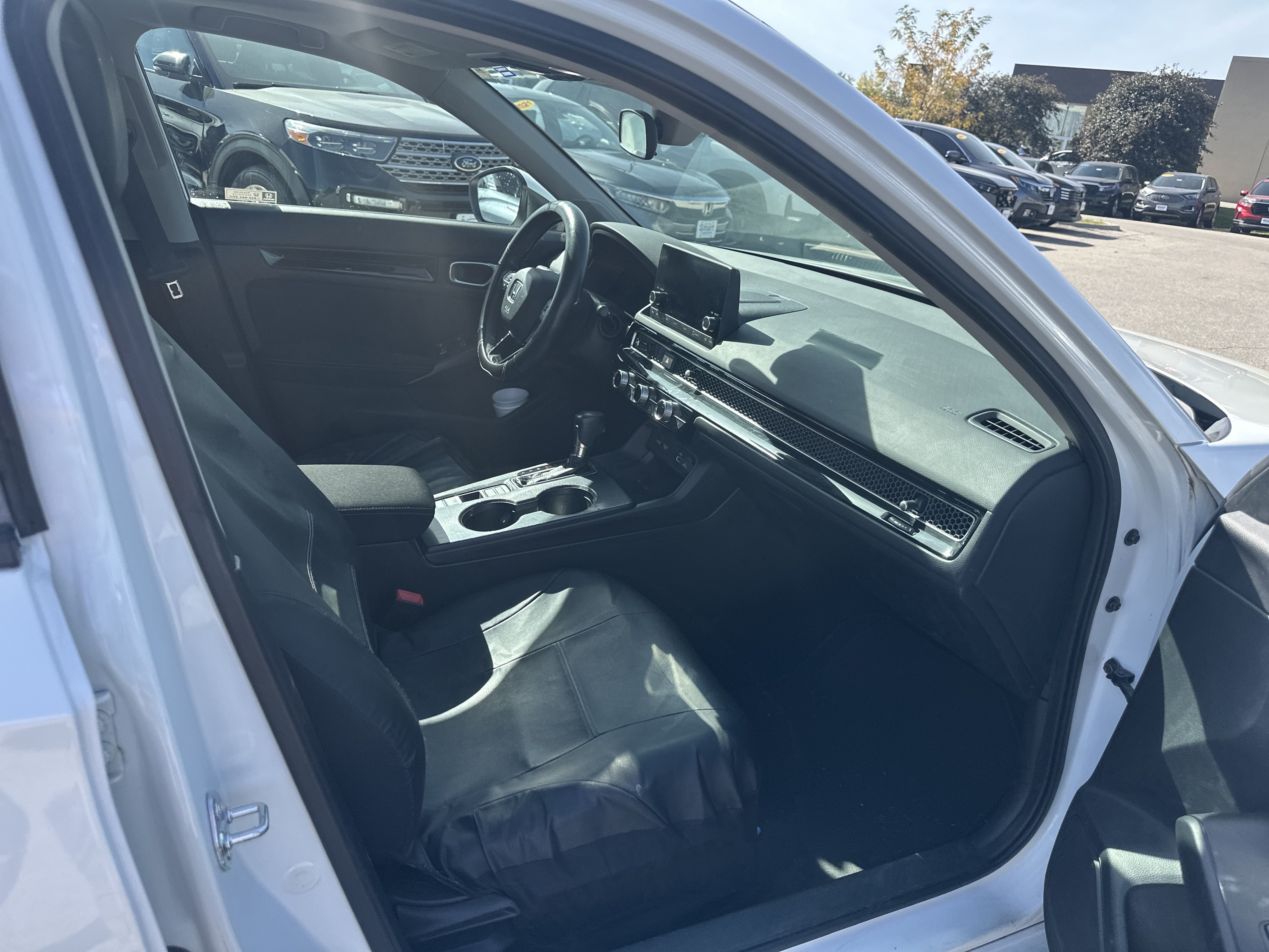Certified 2022 Honda Civic EX image 3