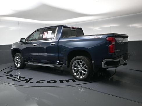 Used 2020 Chevrolet Silverado 1500 LTZ w/ LTZ Plus Package AWD/4WD image 19