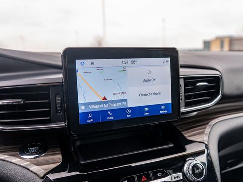 Used 2023 Ford Explorer Limited image 32