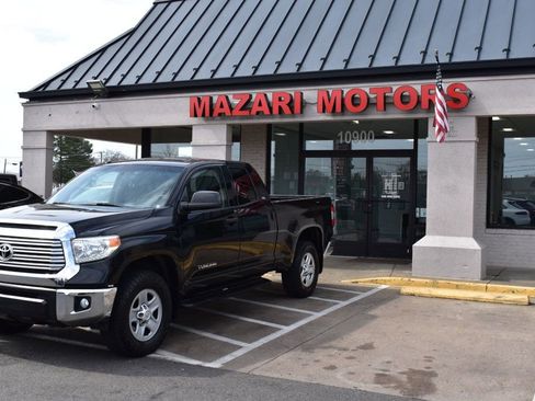 Used 2017 Toyota Tundra SR5 AWD/4WD image 9