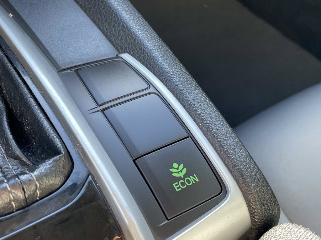 Used 2018 Honda Civic EX image 30