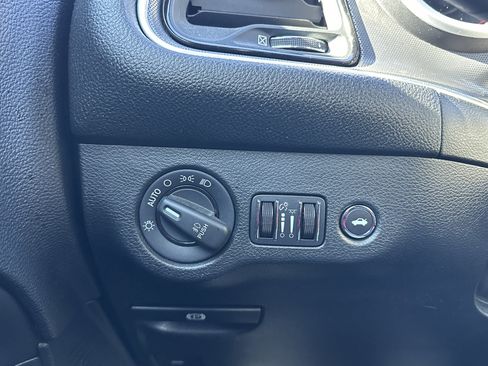 Used 2016 Dodge Challenger SRT w/ Technology Group image 23