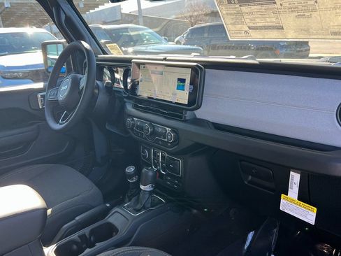 New 2026 Jeep Gladiator Sport AWD/4WD image 12