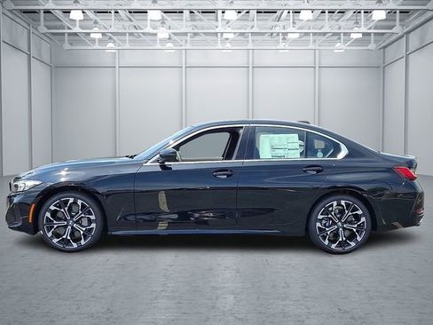 Certified 2025 BMW 330i xDrive Sedan w/ Convenience Package image 7