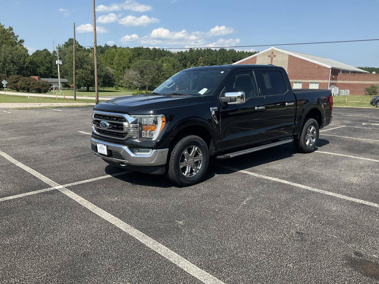 Used 2021 Ford F150 XLT w/ Equipment Group 302A High AWD/4WD image 16