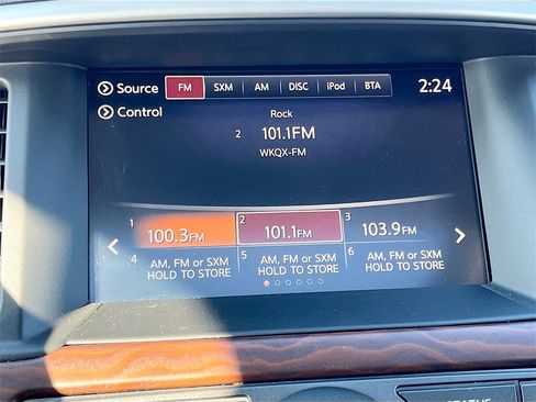 Used 2020 Nissan Pathfinder Platinum image 15