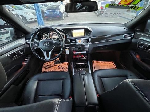 Used 2016 Mercedes-Benz E 350 4MATIC Sedan image 12