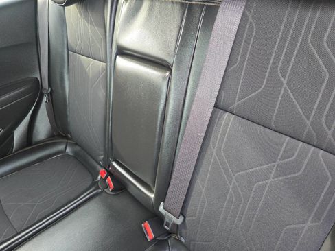 Used 2018 Chevrolet Trax LT w/ LT Convenience Package image 16