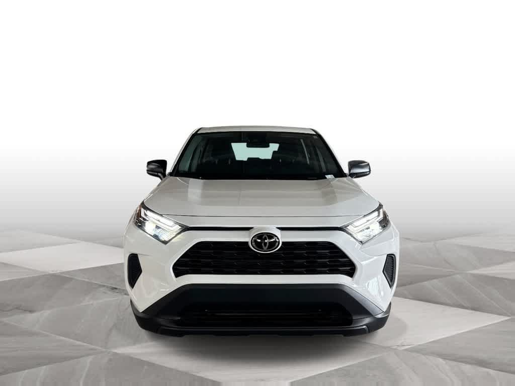 Used 2025 Toyota RAV4 LE FWD image 3