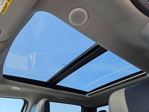 Used 2023 Ford F250 Lariat w/ Lariat Ultimate Package image 19