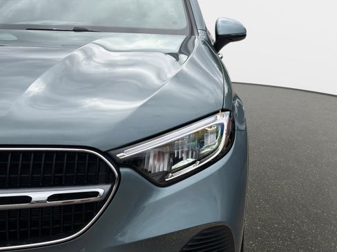 New 2026 Mercedes-Benz GLC 300 image 9