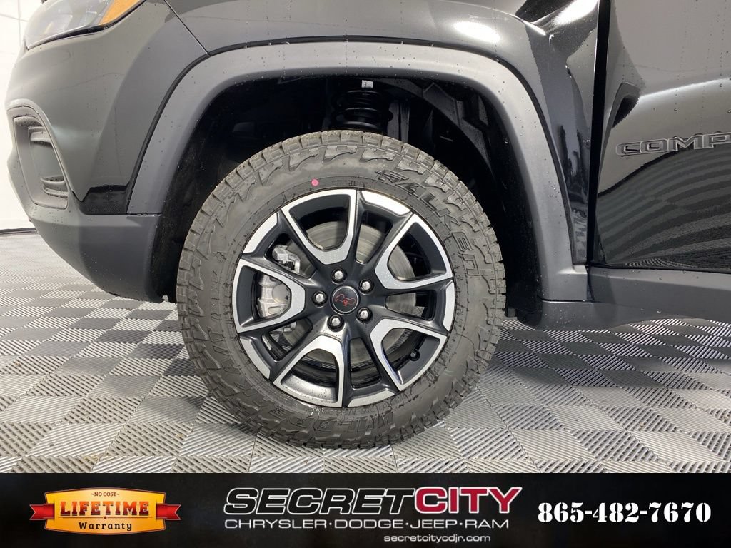 New 2026 Jeep Compass Trailhawk AWD/4WD image 9