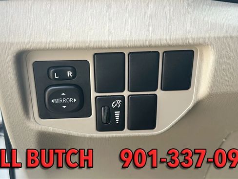 Used 2015 Toyota Prius Two FWD image 12
