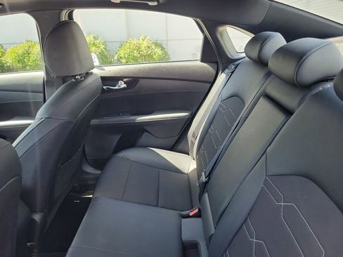 Used 2020 Kia Forte GT-Line w/ GT-Line Premium Package FWD image 28