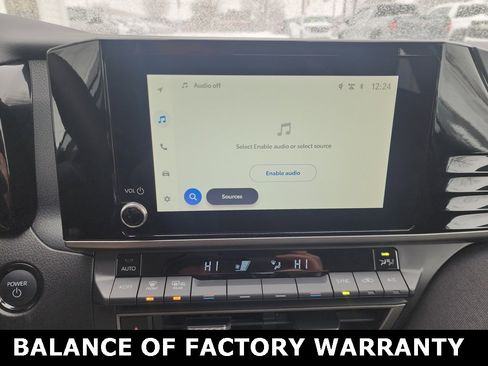 Used 2025 Toyota Camry SE image 32