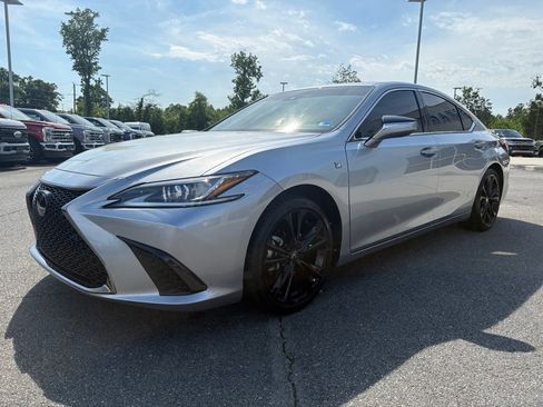 Used 2022 Lexus ES 350 F Sport w/ Accessory Package 2 FWD image 9