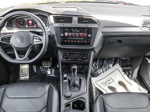 Used 2022 Volkswagen Tiguan SEL R-Line AWD/4WD image 30