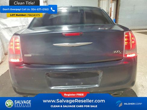 Used 2013 Chrysler 300 C image 8