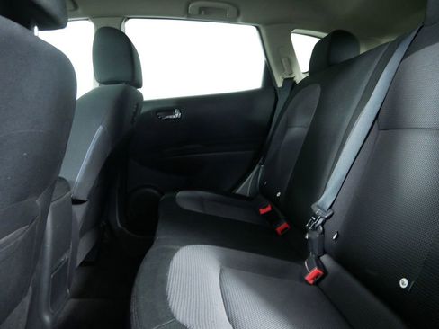 Used 2013 Nissan Rogue SV FWD image 15