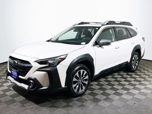 Used 2024 Subaru Outback Touring XT AWD/4WD image 3