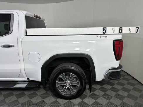 Used 2023 GMC Sierra 1500 SLT image 16