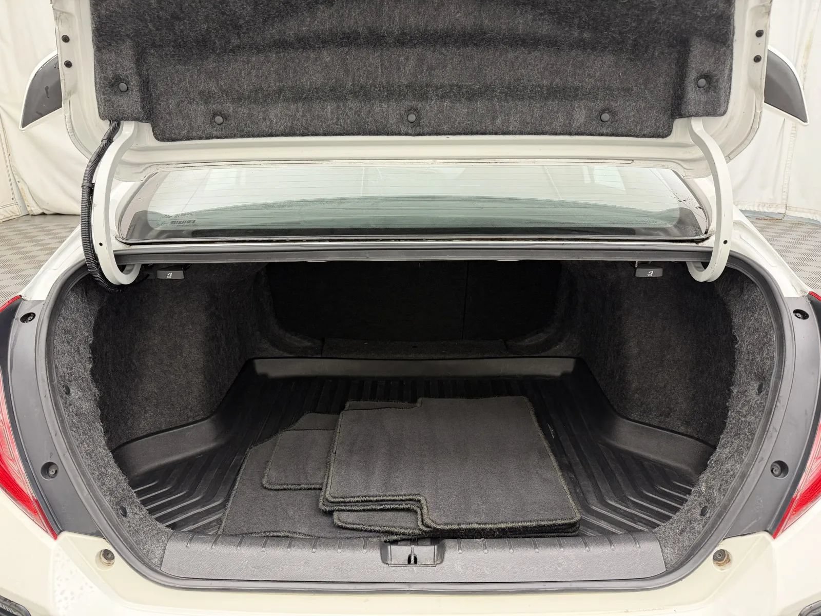Used 2018 Honda Civic Si image 29