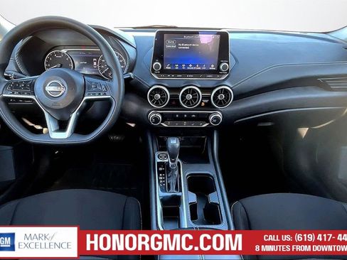 Used 2024 Nissan Sentra SV FWD image 7