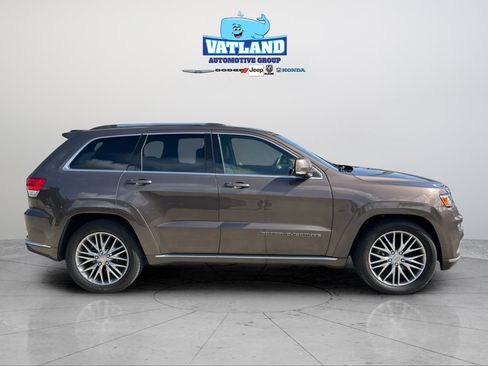 Certified 2018 Jeep Grand Cherokee Summit w/ Platinum Series Group AWD/4WD image 6
