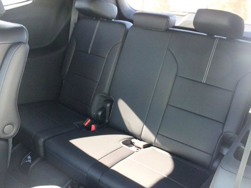 New 2025 GMC Acadia Elevation w/ Elevation Premium Package image 11