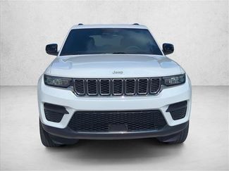 Used 2025 Jeep Grand Cherokee Laredo w/ Luxury Tech Group I video 2