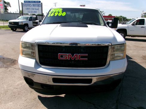 Used 2013 GMC Sierra 2500 W/T AWD/4WD image 10