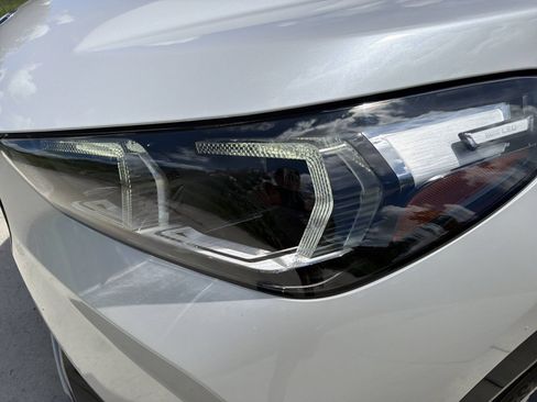 Certified 2024 BMW X1 xDrive28i AWD/4WD image 9