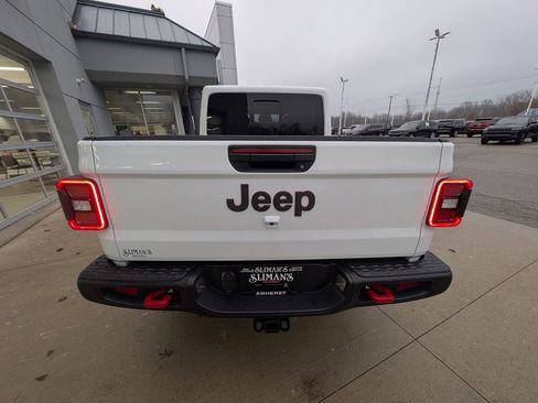 New 2026 Jeep Gladiator Rubicon w/ Steel Power Dome Hood Package AWD/4WD image 13