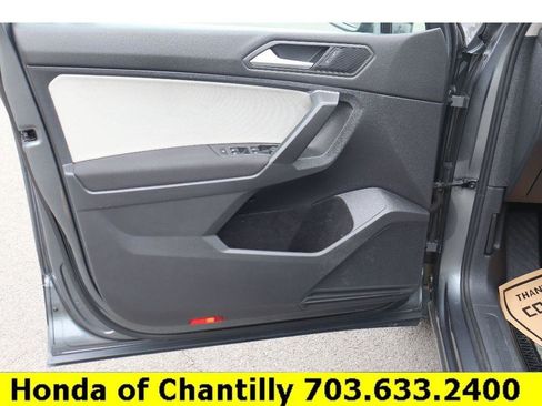 Used 2021 Volkswagen Tiguan S FWD image 22