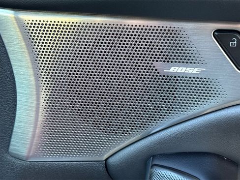 Used 2023 MAZDA MAZDA3 s image 20