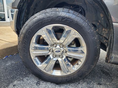 Used 2020 Ford F150 XLT w/ Equipment Group 302A Luxury AWD/4WD image 8