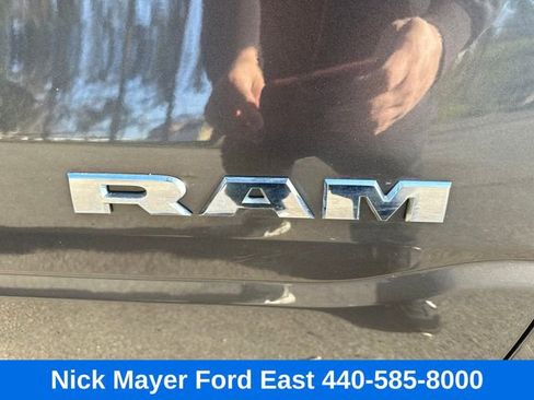 Used 2019 RAM 1500 Big Horn AWD/4WD image 11