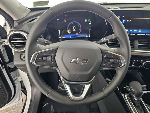 New 2026 Chevrolet Trax ACTIV w/ Sunroof Package image 22