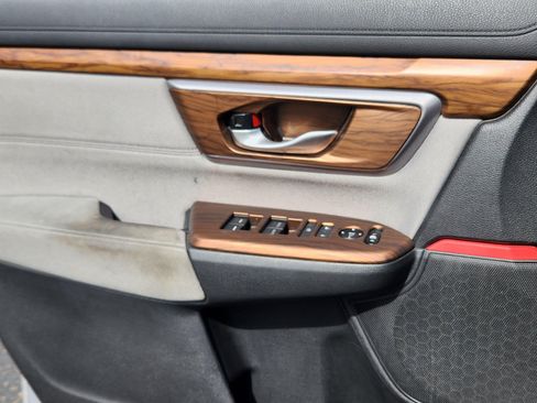 Used 2018 Honda CR-V EX image 11
