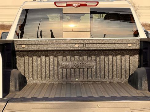 New 2026 GMC Sierra 1500 AT4 w/ AT4 Premium Package image 32