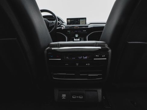 Used 2023 Acura MDX SH-AWD w/ Technology Package image 39