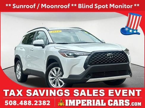 Used 2024 Toyota Corolla Cross LE w/ Moonroof Package AWD/4WD image 1