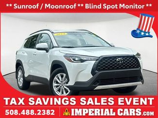 Used 2024 Toyota Corolla Cross LE w/ Moonroof Package AWD/4WD video 1