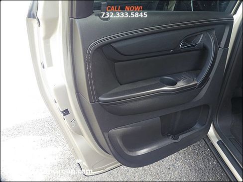 Used 2015 GMC Acadia SLE image 34