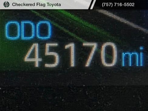 Used 2022 Toyota RAV4 SE w/ Weather & Moonroof Package image 16