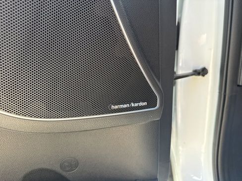 Used 2020 Kia Sorento SX image 18